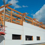 Industry and Tertiary: the advantages of key buildings in hand