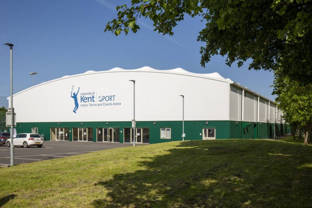 Extérieur complexe sportif tennis - Canterbury (UK)