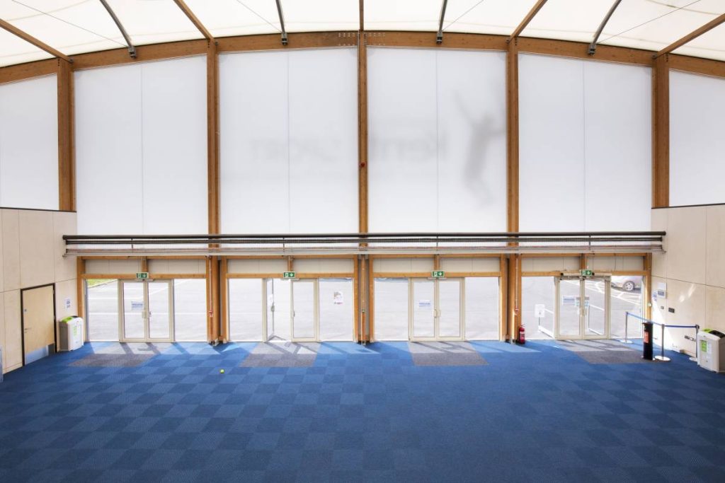Intérieur halle de tennis - Canterbury (UK)