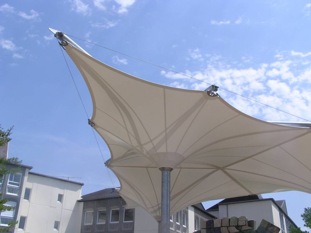 Préau en membrane textile - Clamecy (58)