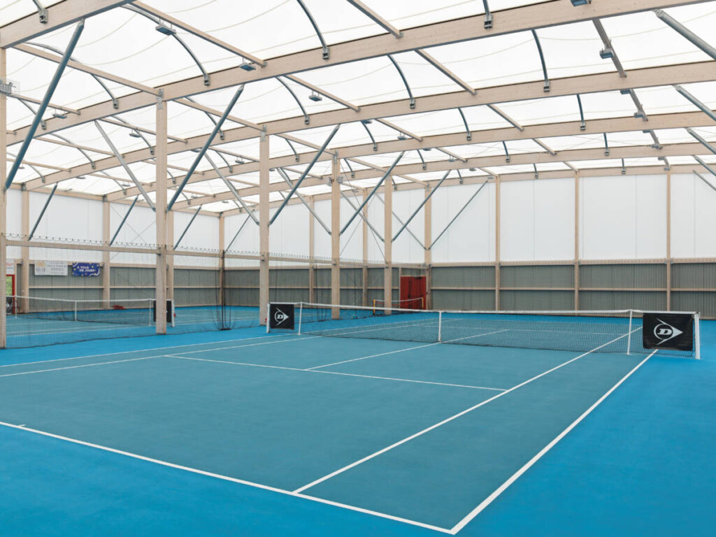 Construction of a tennis hall in La Chaize Le Vicomte (France)