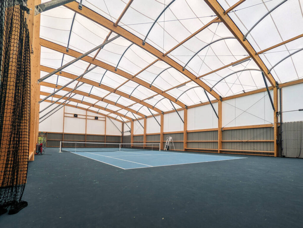 covered tennis in textile membrane - Ste Foy Les Lyons (France)
