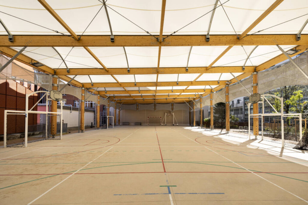 sports hall in Paris Courteline
