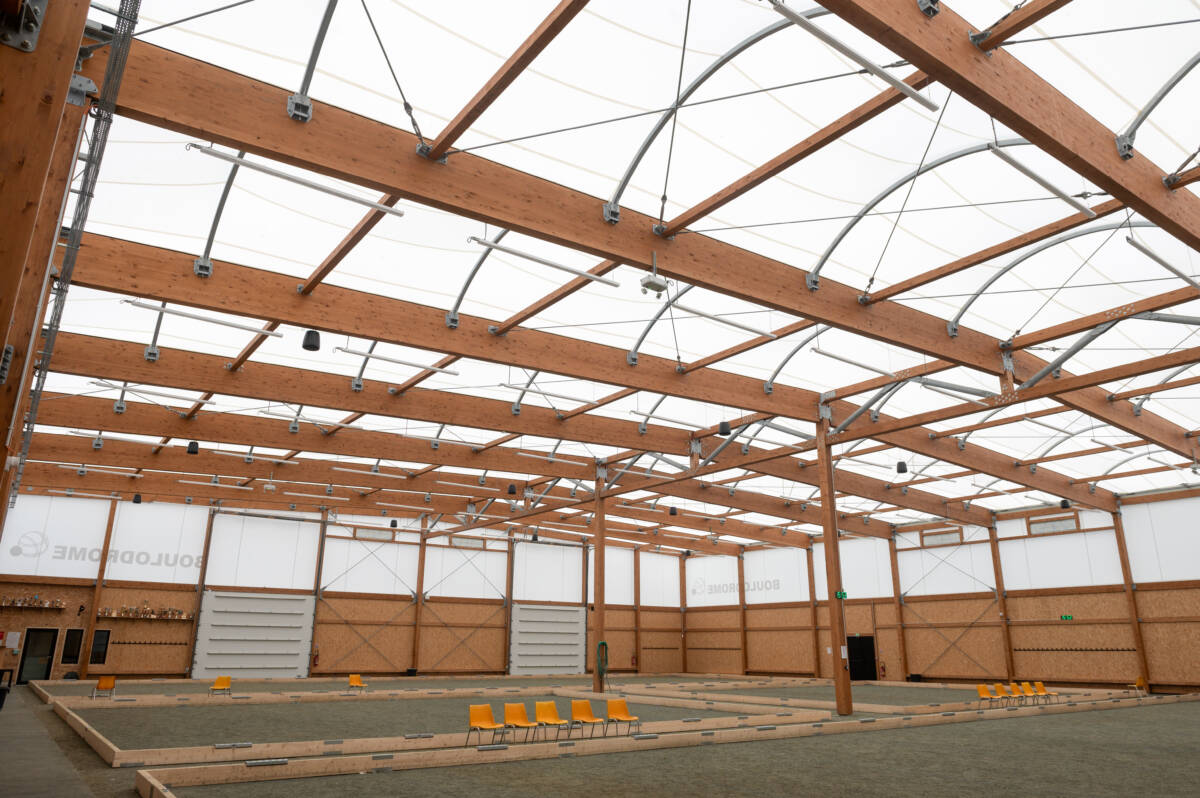 Construction d'un boulodrome à Cholet en France.