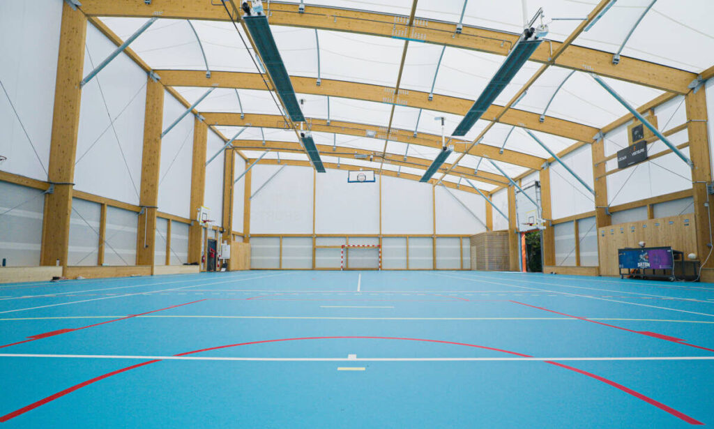Construction gymnase multisports à Bayon, France