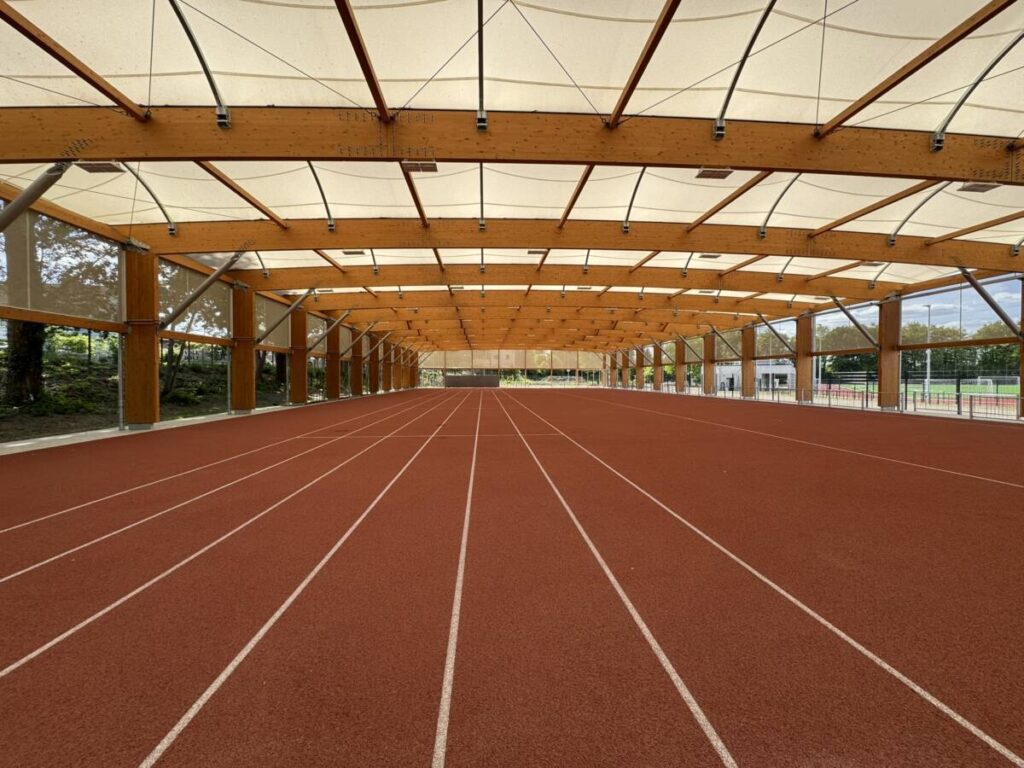 Construction d'un préau sportif à Bochum, Allemagne